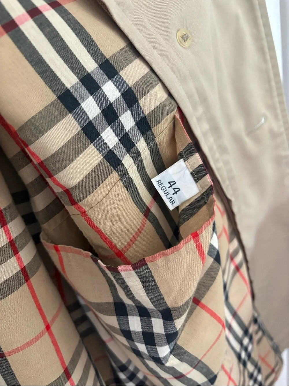Burberry wool label chest